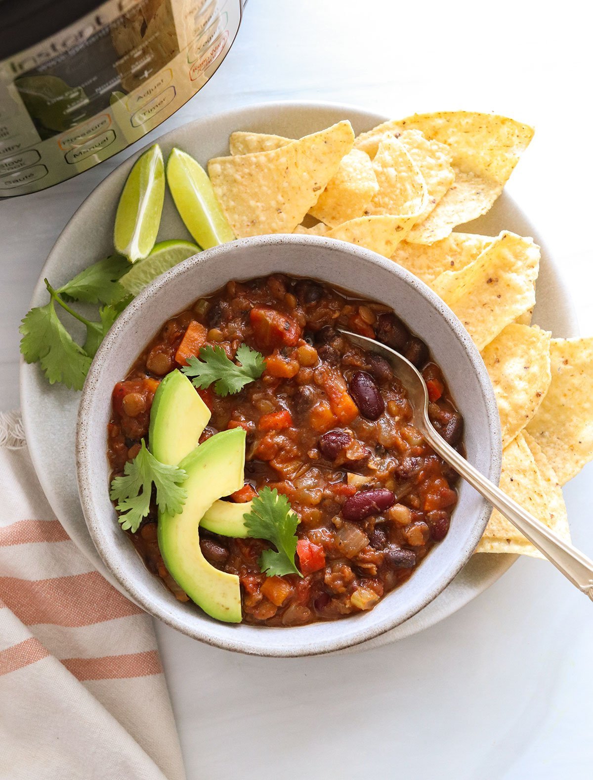 Instant Pot Vegan Chili – Detoxinista
