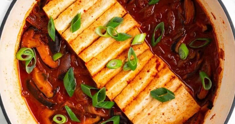 Vegan Vegan Kimchi Stew (Kimchi Jjigae)