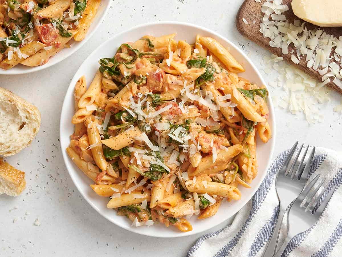 Creamy Tomato and Spinach Pasta Pasta Recipe