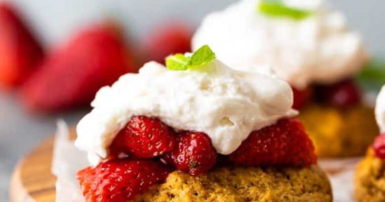 Lightened Up Strawberry Shortcake – Sweet Peas and Saffron