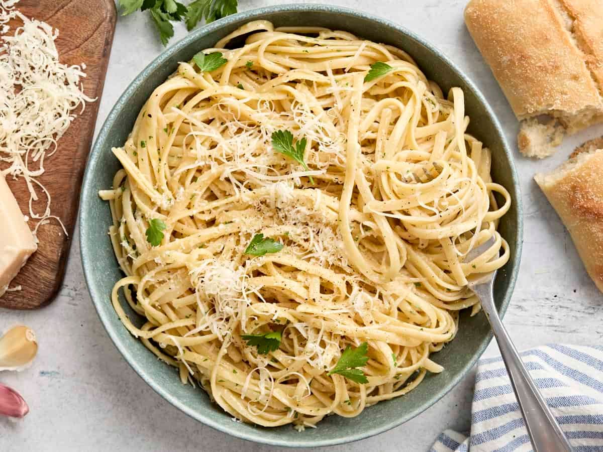 Traditional Fettuccine Alfredo – Budget Bytes Pasta Recipe