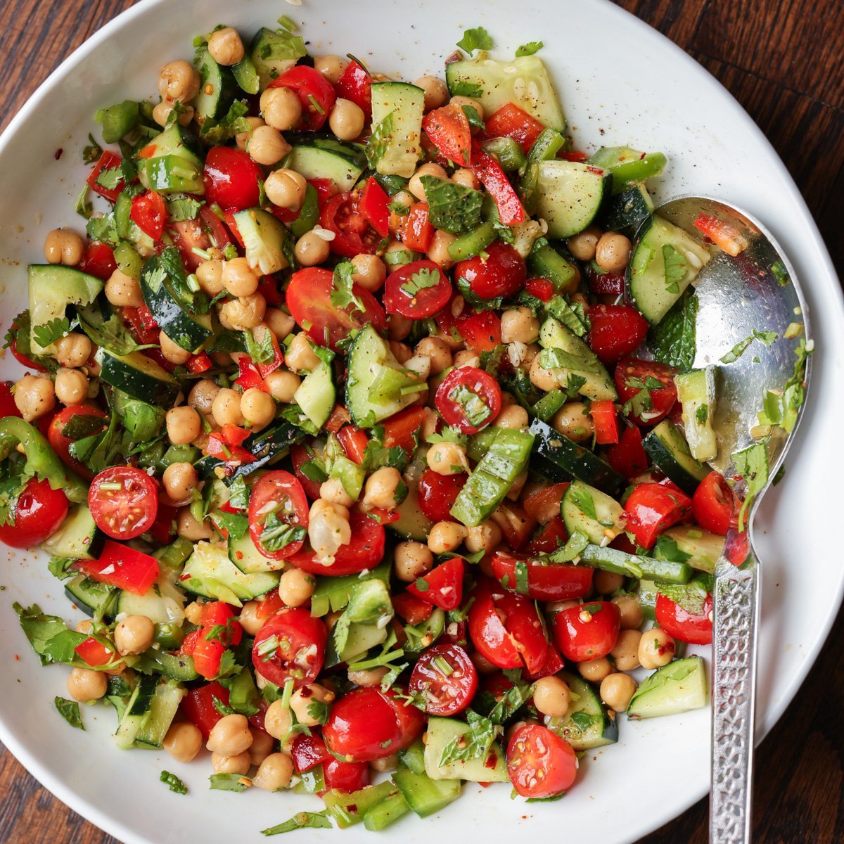 Vegan Balela Salad (Mediterranean Chickpea Salad)